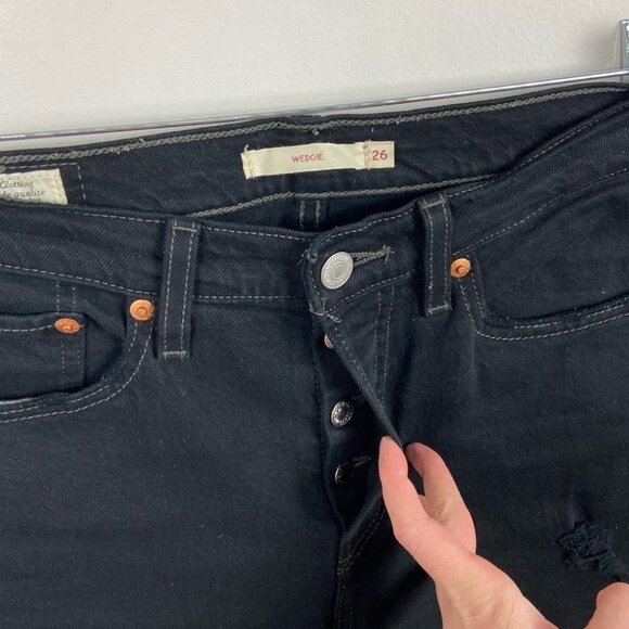 Levis Wedgie Icon Fit Black Size 26 Button Fly High Rise Raw Hem Distressed Jean - Picture 4 of 14